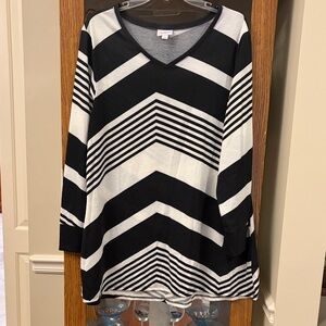 LuLaRoe Black and White Long Sleeve Top